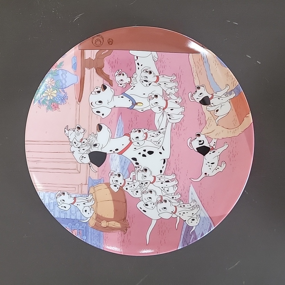 Disney Collectors Plate Watch Dogs